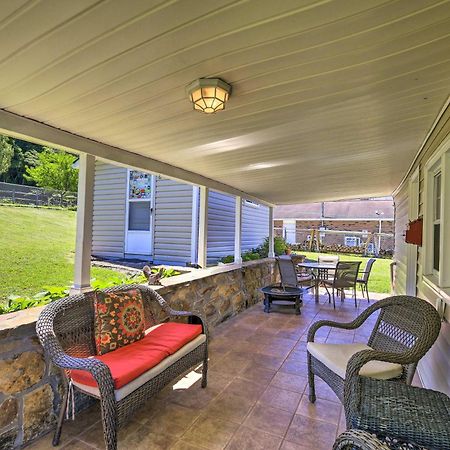 Cozy Damascus Cottage With Porch And Trail Access! Exteriér fotografie